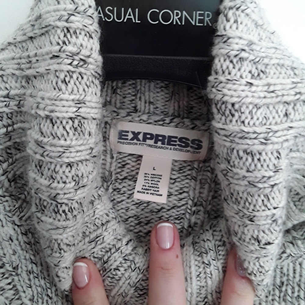 Turtle Neck Sweater - image 3